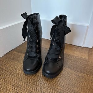 Schutz combat boot heels